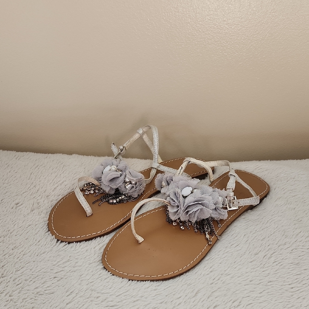 NWOT Elegant Floral Women's Sandals